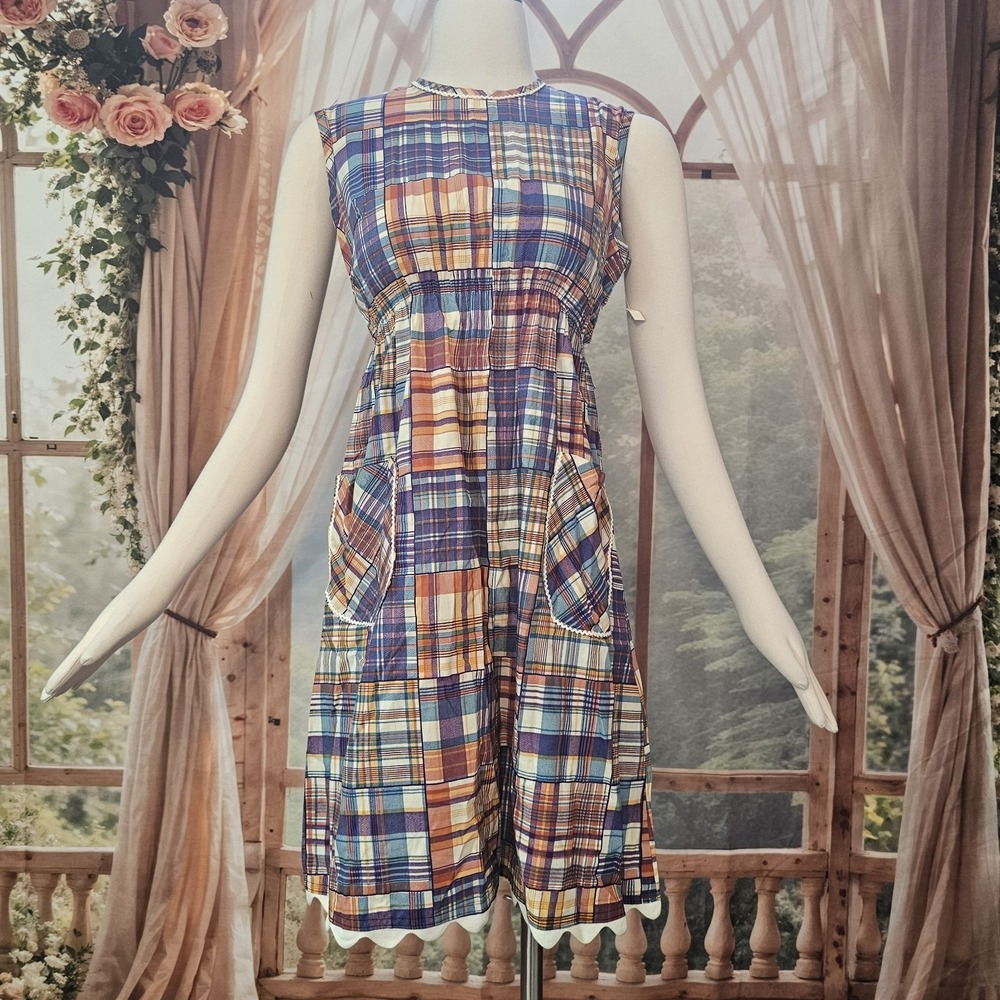 Vintage DEADSTOCK 1960's Dress Fitted Patchwork Print Scalloped Hemlime NWT
